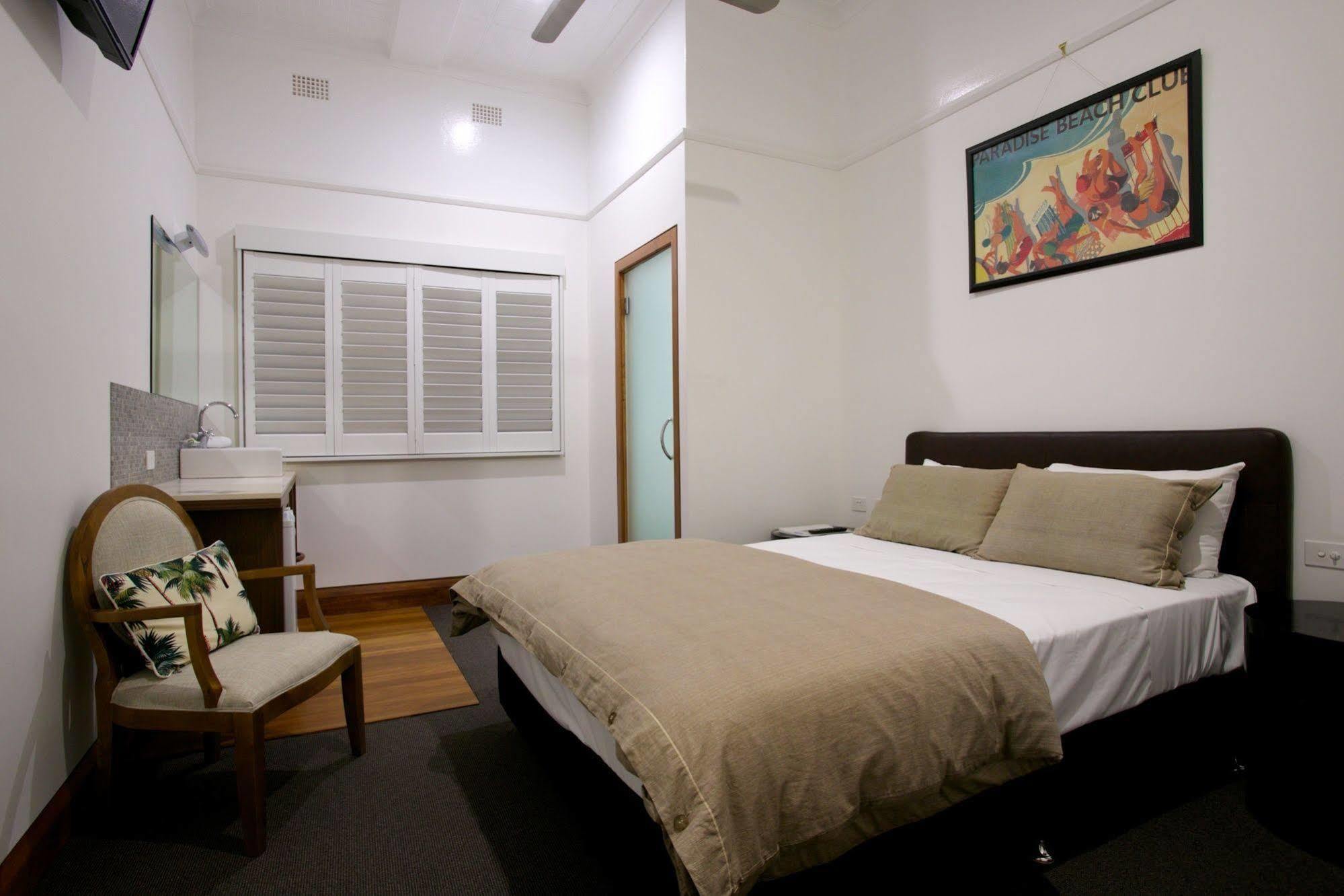 Pier Hotel