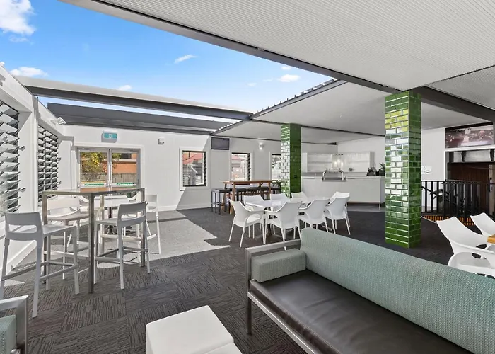 Pier Hotel Coffs Harbour