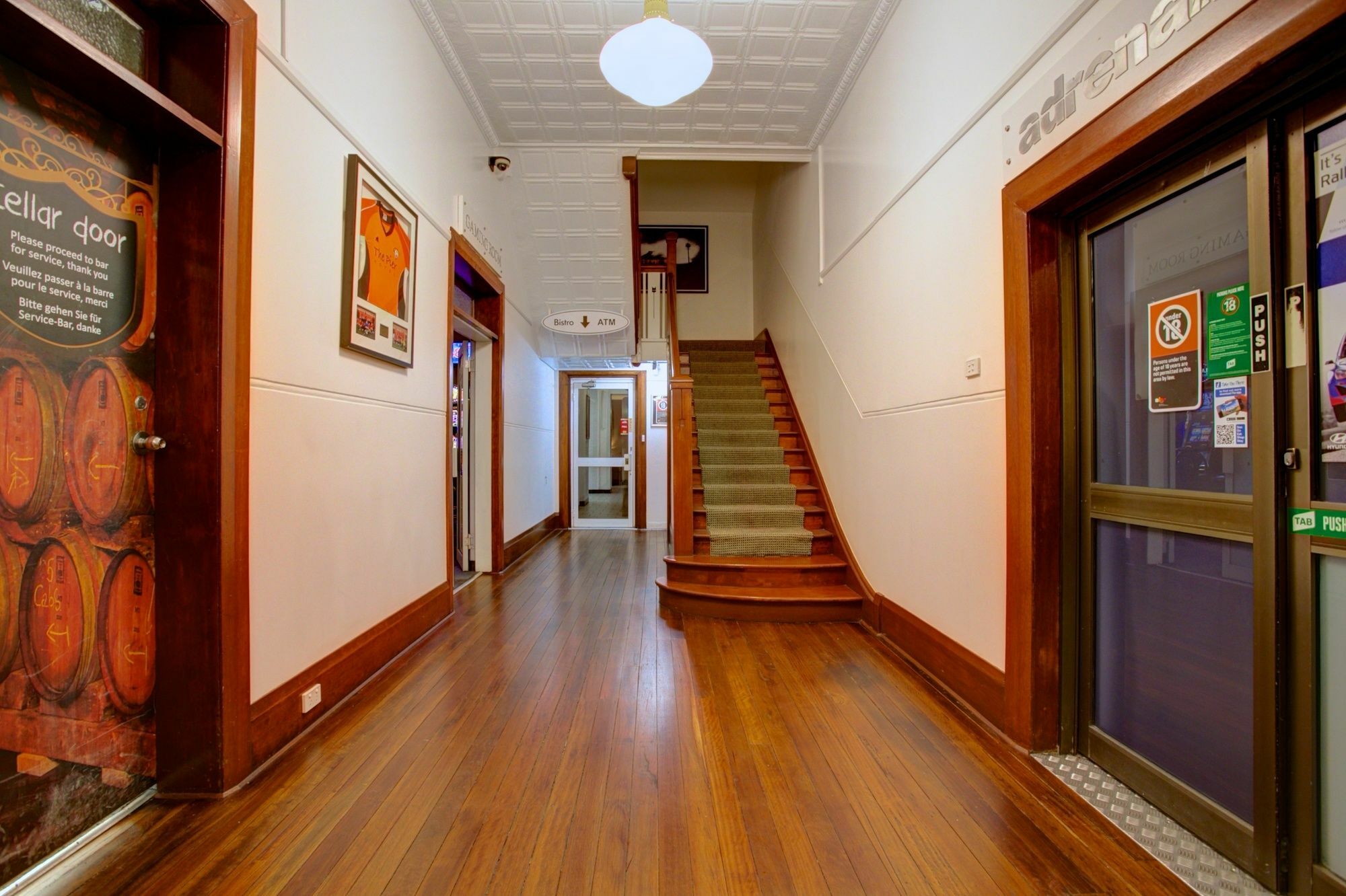 Pier Hotel Coffs Harbour